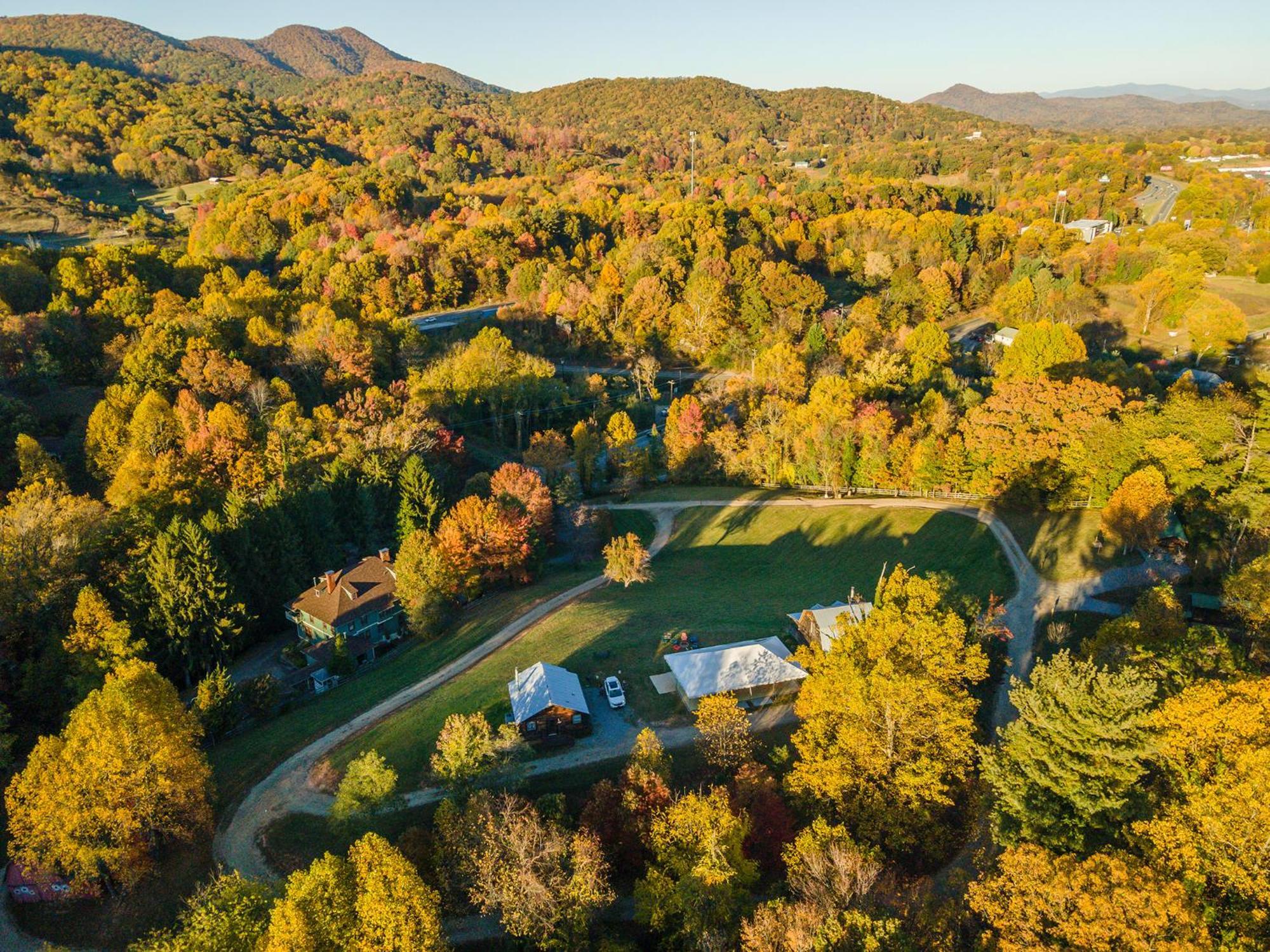 Engadine Inn And Cabins 캔들러 외부 사진