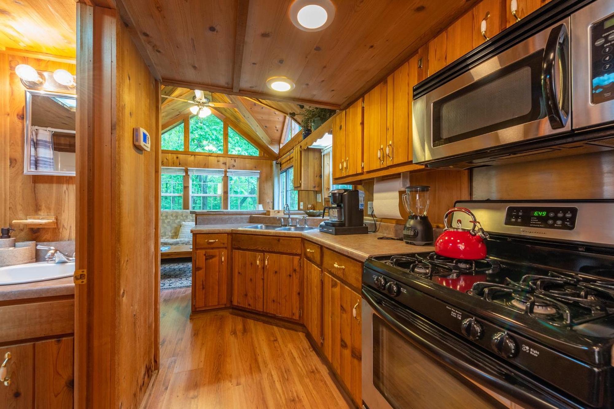 Engadine Inn And Cabins 캔들러 외부 사진