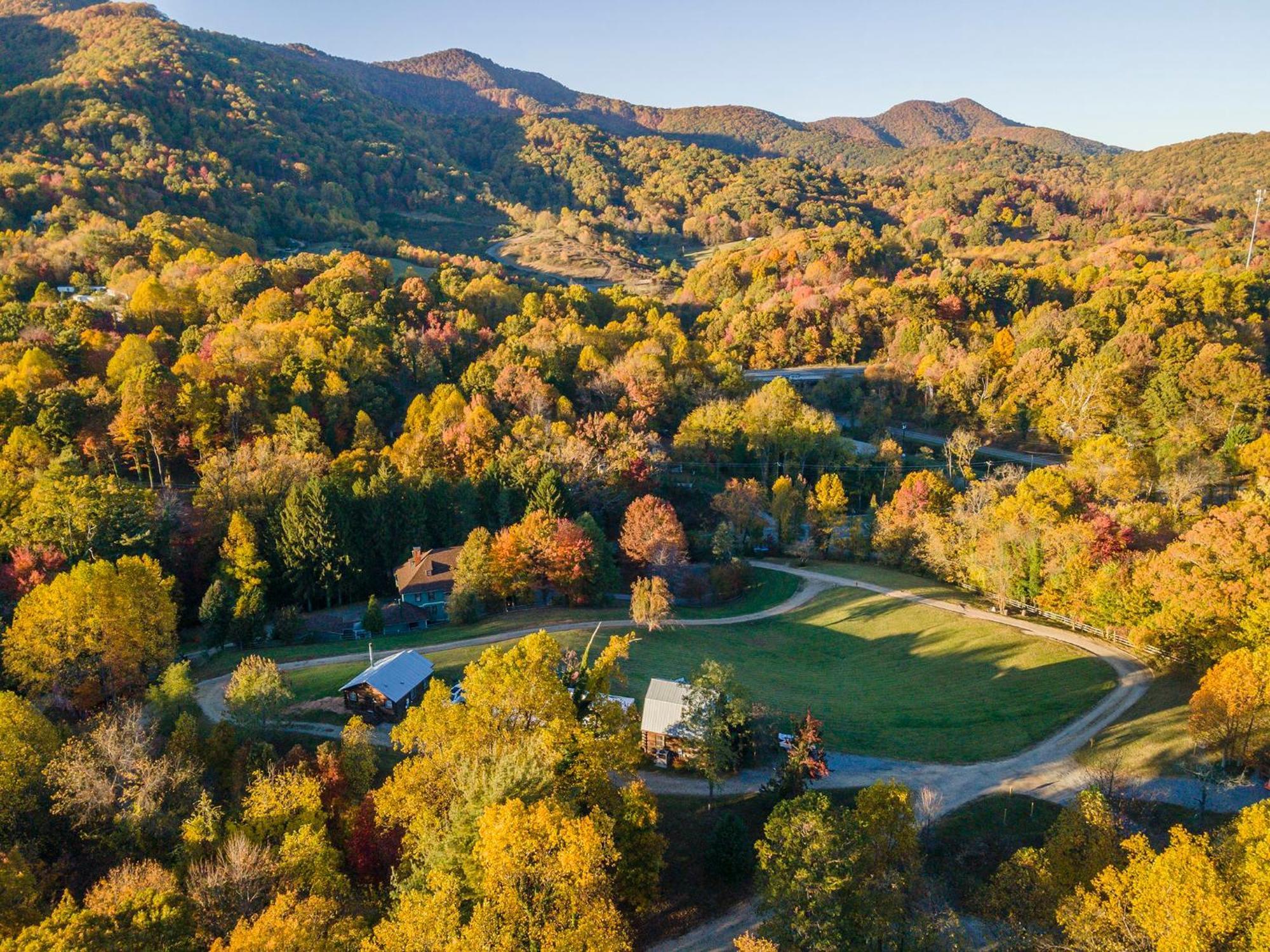 Engadine Inn And Cabins 캔들러 외부 사진
