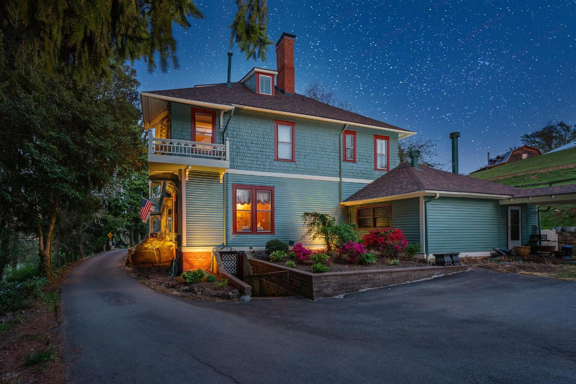 Engadine Inn And Cabins 캔들러 외부 사진